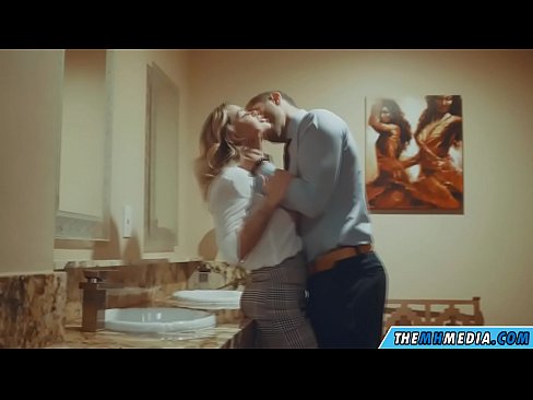 ❤️ When a busty blonde seduces you in a public toilet ❌ Just porn at en-gb.quizfarmature.ru ☑